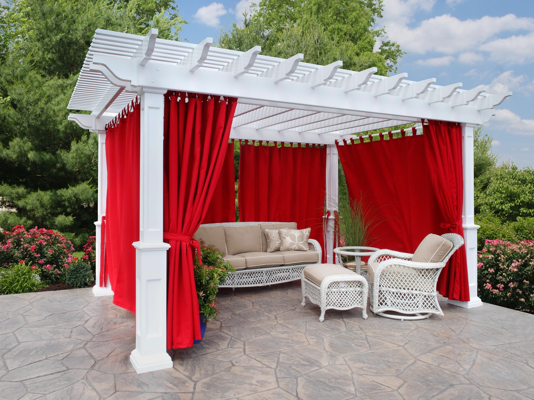 Urbana Vinyl Pergola